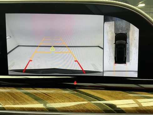 Used 2023 Cadillac Escalade Premium Luxury Platinum image 8