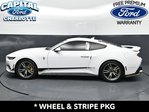 Used 2024 Ford Mustang Coupe RWD image 5