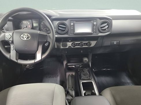 Used 2016 Toyota Tacoma SR RWD image 2