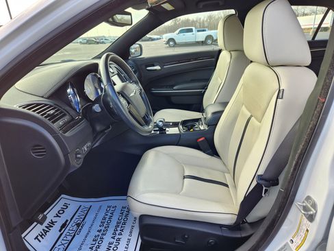 Used 2014 Chrysler 300 Uptown Edition w/ Quick Order Package 22M image 12