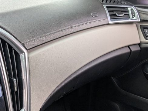 Used 2014 Cadillac SRX Luxury image 20