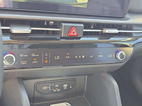 New 2026 Kia Sportage EX image 24