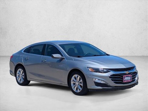 Used 2024 Chevrolet Malibu LT FWD image 3