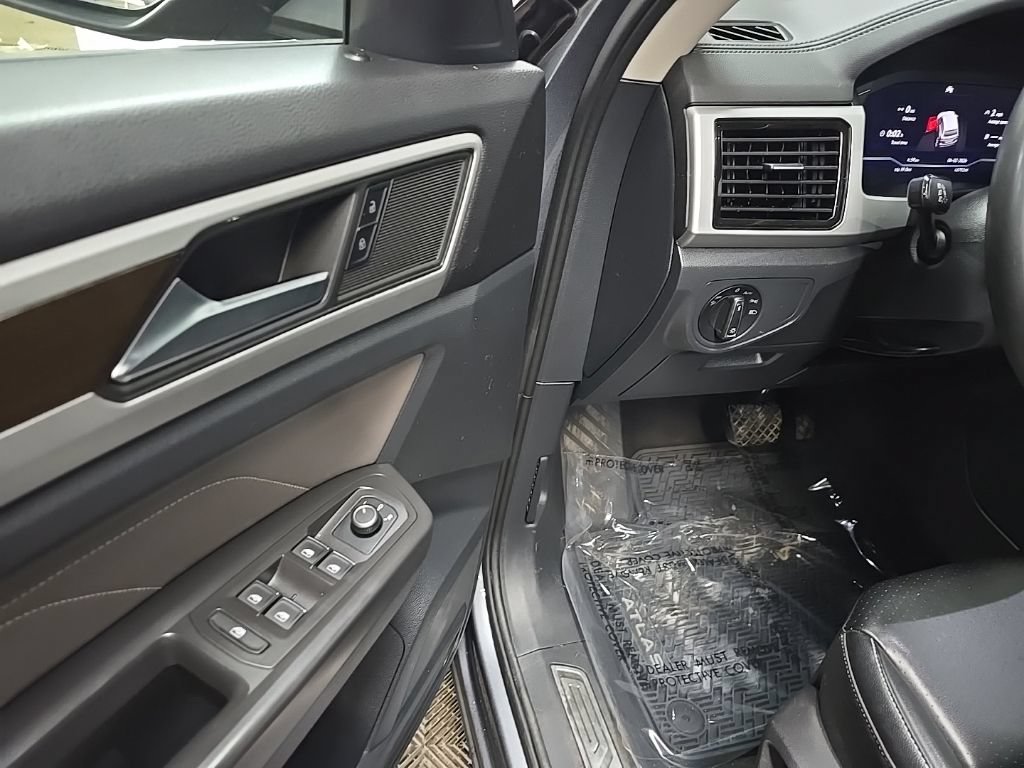 Used 2022 Volkswagen Atlas SE AWD/4WD image 28