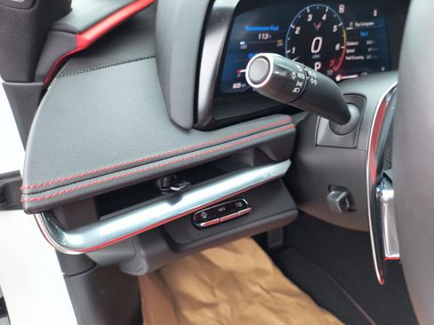 Used 2020 Chevrolet Corvette 2LT w/ 2LT Preferred Equipment Group image 16