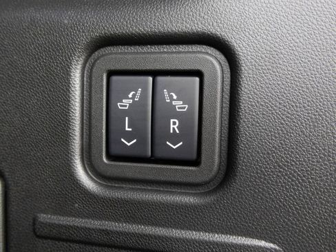 Used 2025 GMC Hummer EV 3X AWD/4WD image 40