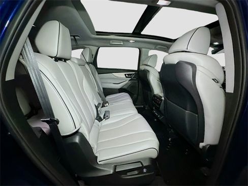 Used 2023 Acura MDX SH-AWD w/ Advance Package image 22