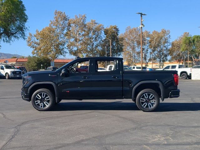 Used 2024 GMC Sierra 1500 AT4 w/ Technology Package AWD/4WD image 8