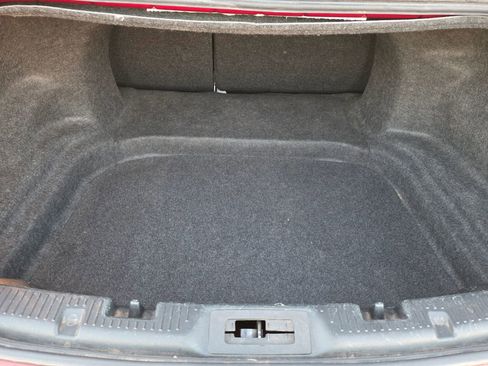 Used 2016 Ford Taurus SEL w/ Equipment Group 201A image 4