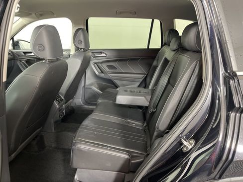 Used 2024 Volkswagen Tiguan SE image 24