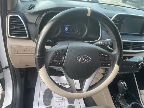 Used 2019 Hyundai Tucson SE w/ Cargo Package image 15