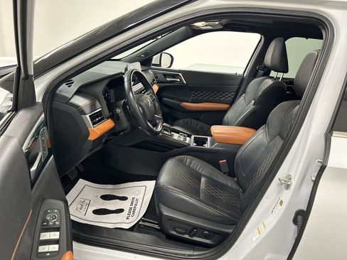 Used 2022 Mitsubishi Outlander SEL AWD/4WD image 9