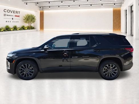 Used 2022 Chevrolet Traverse RS FWD image 9
