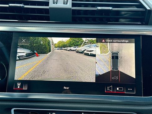 Used 2023 Audi Q3 2.0T Premium Plus w/ Premium Plus Package image 14