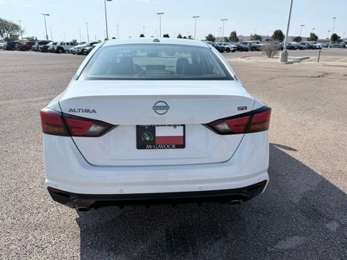 Certified 2024 Nissan Altima 2.5 SR w/ SR Premium Package FWD image 7