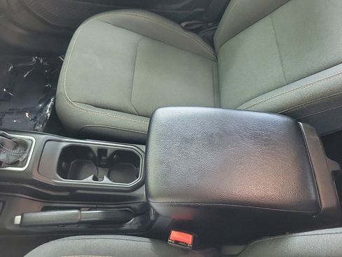 Used 2024 Jeep Wrangler Sport S image 24