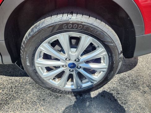 Used 2017 Ford Escape Titanium AWD/4WD image 10