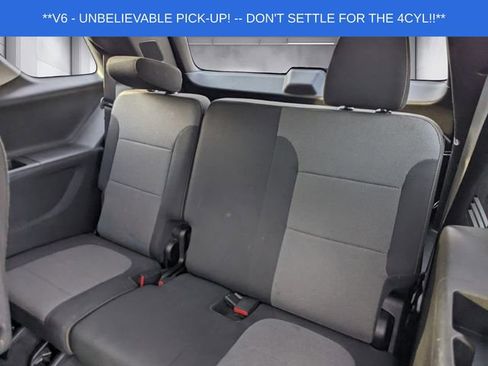 Used 2019 Chevrolet Traverse LT image 10