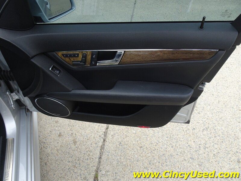 Used 2010 Mercedes-Benz C 63 AMG Sedan image 28