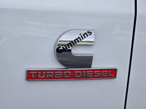 Used 2024 RAM 4500 Tradesman w/ Chrome Appearance Group AWD/4WD image 11