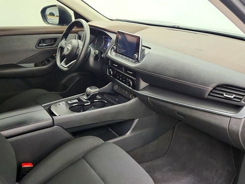 Used 2023 Nissan Rogue S FWD image 24