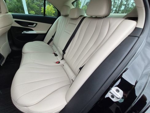 New 2026 Mercedes-Benz E 350 4MATIC Sedan image 30