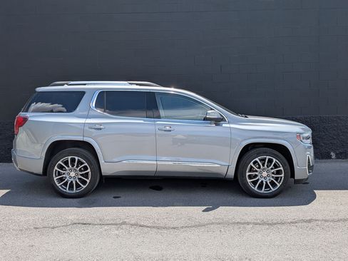 Used 2023 GMC Acadia Denali w/ Denali Technology Package AWD/4WD image 4