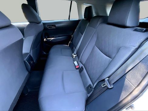 Certified 2023 Toyota Corolla Cross LE w/ Moonroof Package AWD/4WD image 22