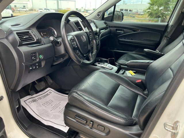 Used 2018 Honda Pilot Touring image 16