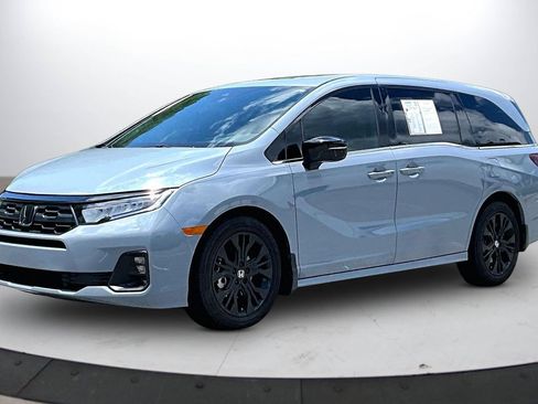 Used 2026 Honda Odyssey Sport-L image 4