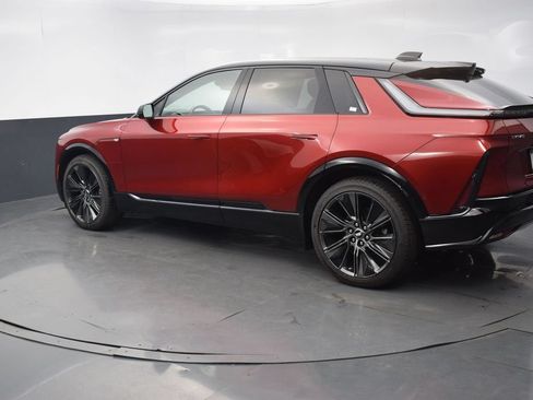 New 2026 Cadillac Lyriq Signature Sport w/ Nappa Leather Package AWD/4WD image 4