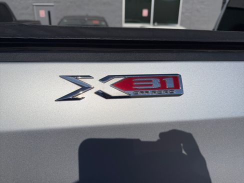 Used 2021 GMC Sierra 1500 SLT AWD/4WD image 31
