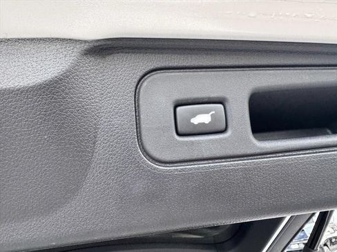 Used 2025 Honda Passport Black Edition image 11