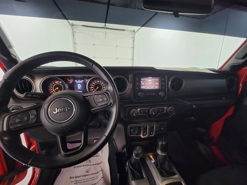 Used 2020 Jeep Wrangler Sport image 13