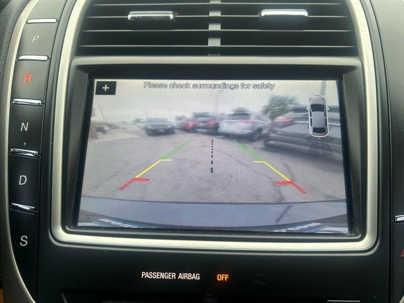 Used 2016 Lincoln MKX Select w/ Select Plus Package FWD image 16