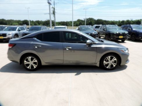 Used 2023 Nissan Sentra SV FWD image 4