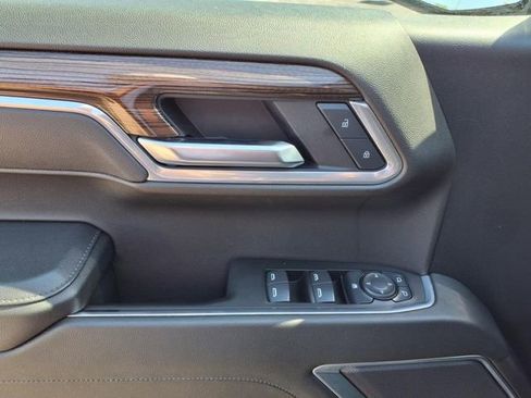 Used 2025 Chevrolet Silverado 1500 LT image 43