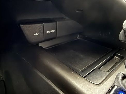 Used 2023 Toyota Camry SE w/ Convenience Package image 19