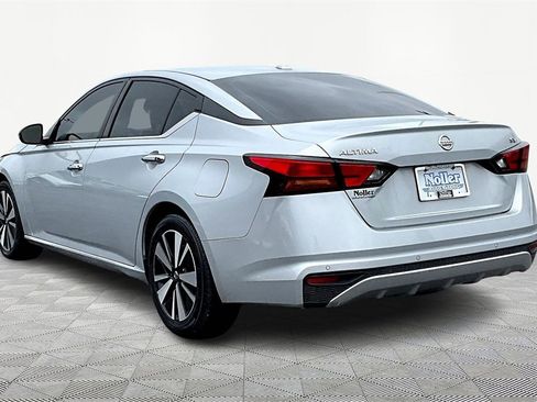 Used 2022 Nissan Altima 2.5 SV image 13