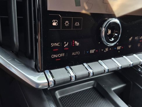 New 2026 GMC Acadia Elevation w/ Elevation Premium Package FWD image 26