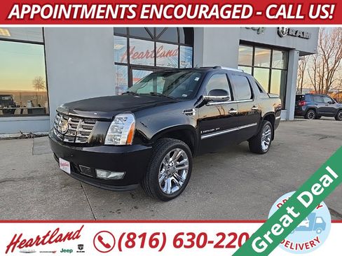 Used 2007 Cadillac Escalade EXT Base w/ Information Package image 1