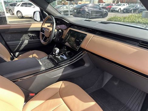 Used 2025 Land Rover Range Rover Sport Autobiography image 26