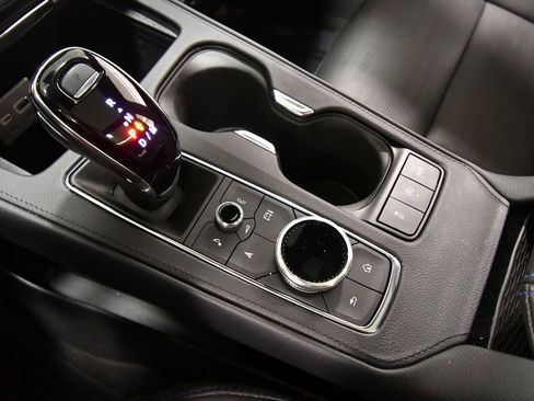 Used 2024 Cadillac XT4 Sport image 28