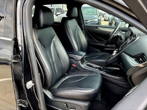 Used 2017 Lincoln MKC Premiere image 7