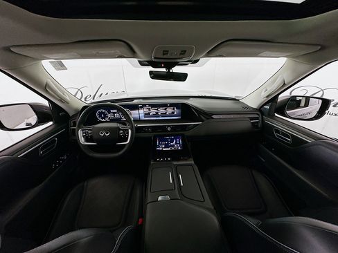 Used 2025 INFINITI QX80 Luxe AWD/4WD image 18