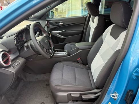 New 2026 Chevrolet Trax RS image 8