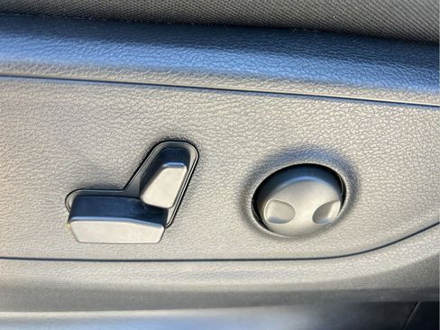 New 2026 RAM 1500 4x4 Crew Cab image 26