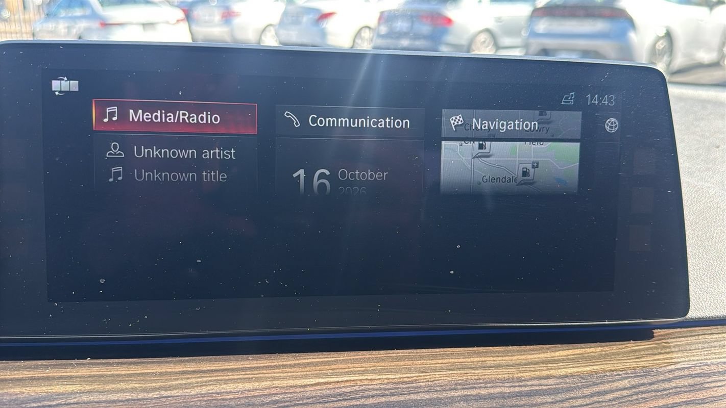Used 2018 BMW 530i xDrive AWD/4WD image 26