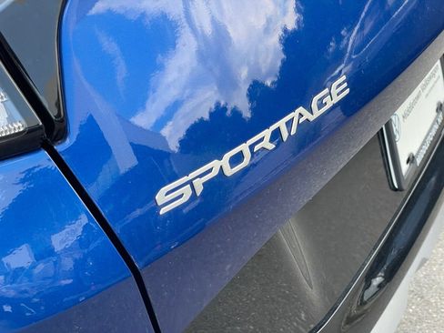 Used 2025 Kia Sportage SX AWD/4WD image 36