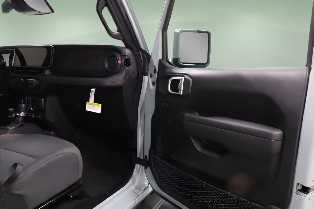 New 2026 Jeep Wrangler Unlimited Rubicon AWD/4WD image 13